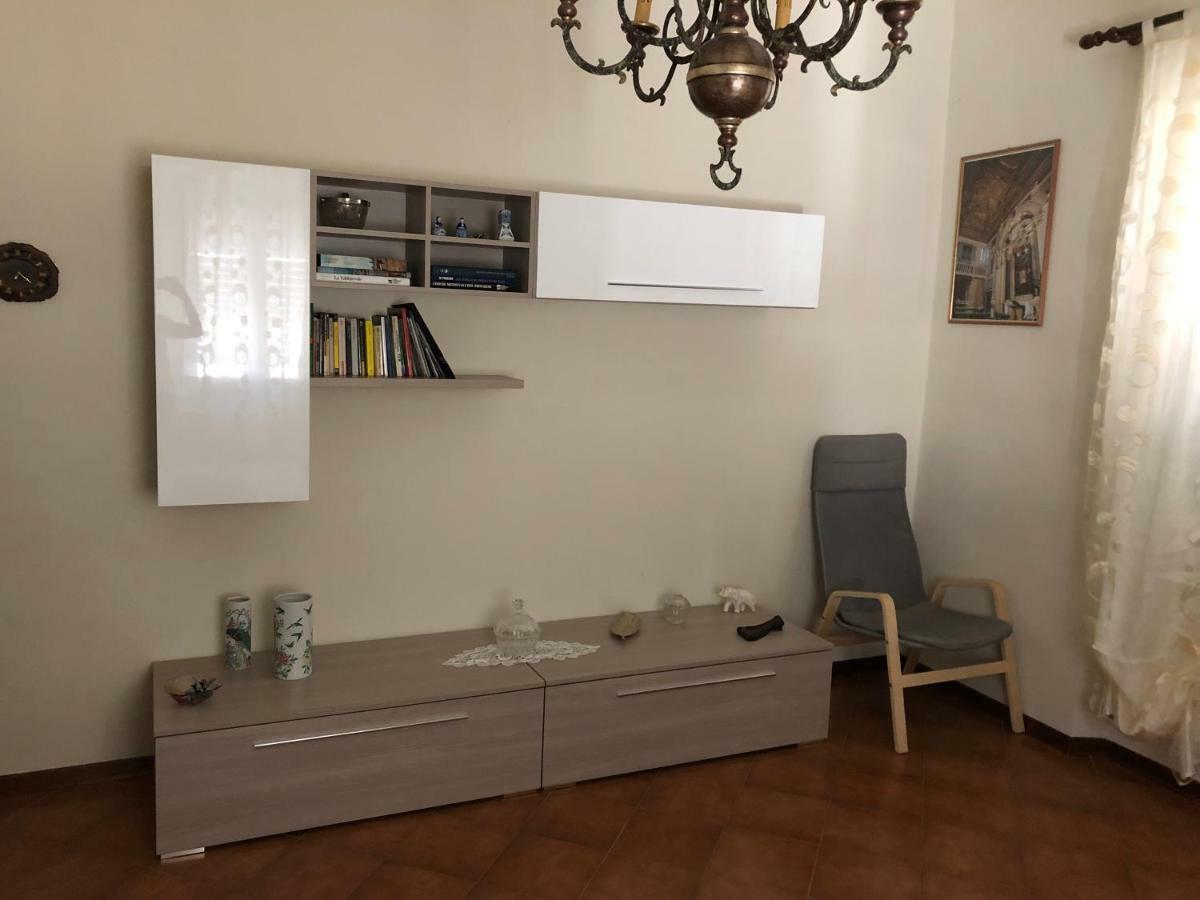 Casa Vacanza Ilia Пеша Экстерьер фото