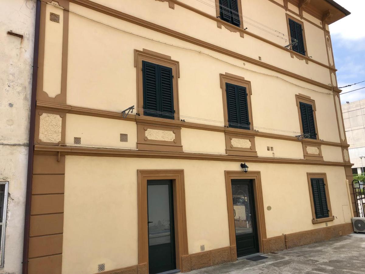 Casa Vacanza Ilia Пеша Экстерьер фото