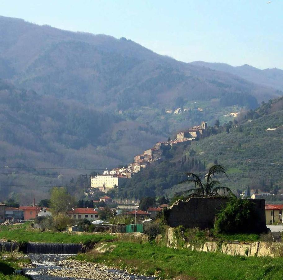 Casa Vacanza Ilia Пеша Экстерьер фото